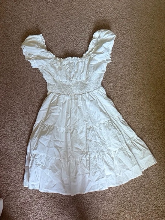 None Dresses & Skirts - White Smocked Waist Peasant Dress